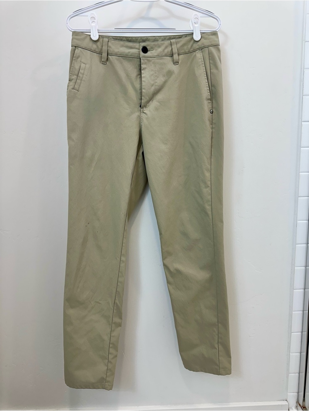 Vuori Slim-Straight Fit Pants